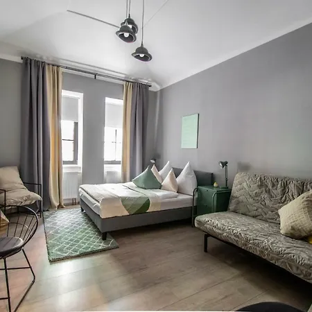 Stylish Close To Eden Garden Prague