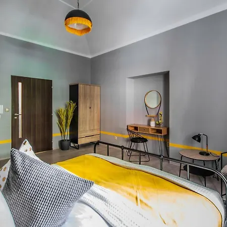 Apartment Stylish Close To Eden Garden