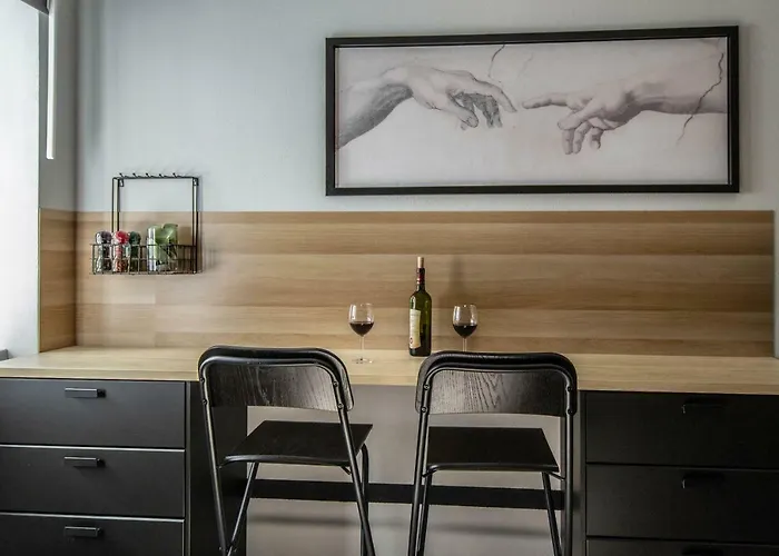 Apartman Stylish Close To Eden Garden *