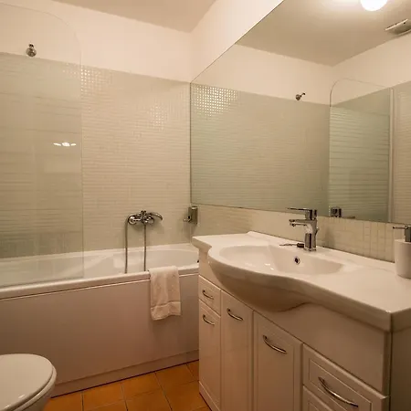 Stylish Close To Eden Garden Апартаменты *