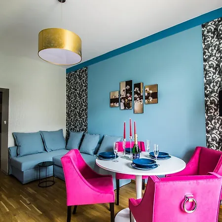 Апартаменты Stylish Close To Eden Garden