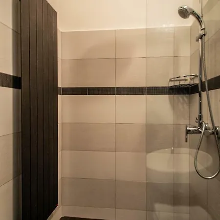 Stylish Close To Eden Garden Апартаменты *