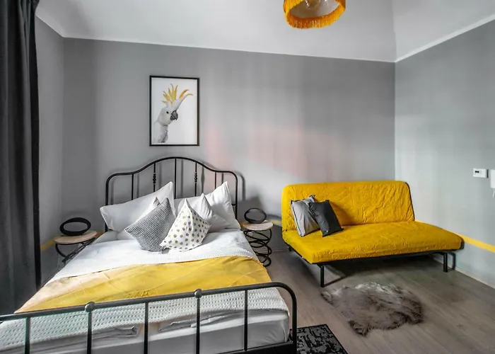 Stylish Close To Eden Garden